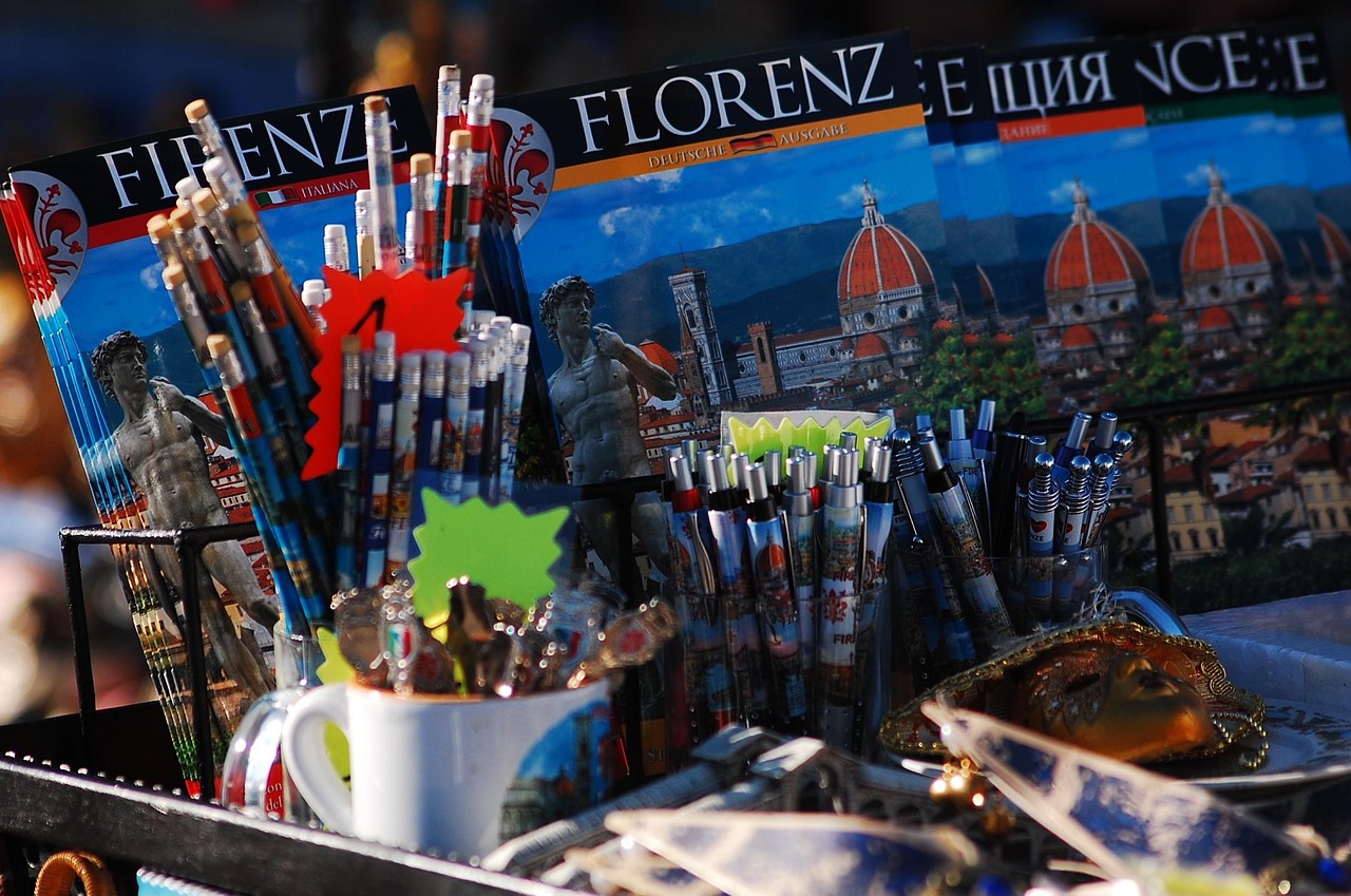 services-04 souvenirs, italy, florence, tour, tourism, stand